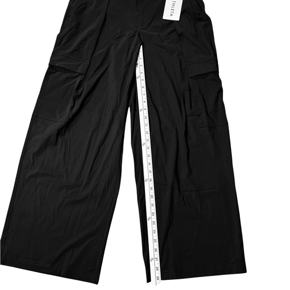 NWT Athleta Pinnacle Cargo Pants Black Various Sizes and Lengths - Picture 4 of 13
